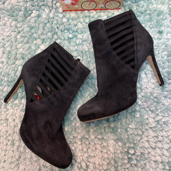 VIA SPIGA Ankle Boots Black Faux Suede Heels - Picture 3 of 8
